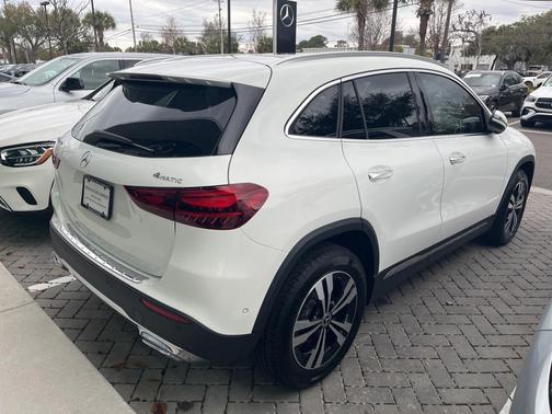 2026 Mercedes-Benz GLA 250 4MATIC