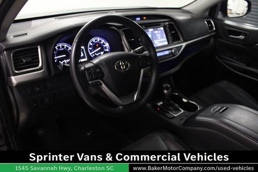 Midnight Black Metallic 2016 Toyota Highlander Limited