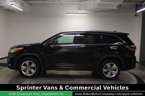Midnight Black Metallic 2016 Toyota Highlander Limited