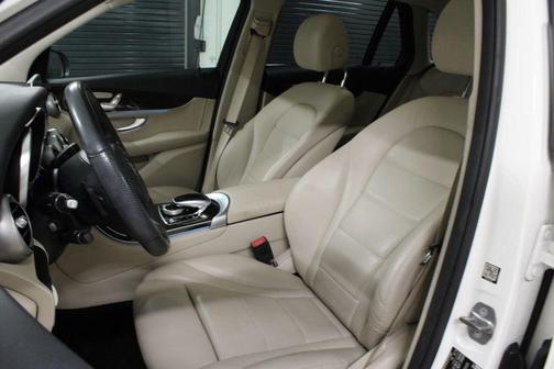 White 2019 Mercedes-Benz GLC 300 Base