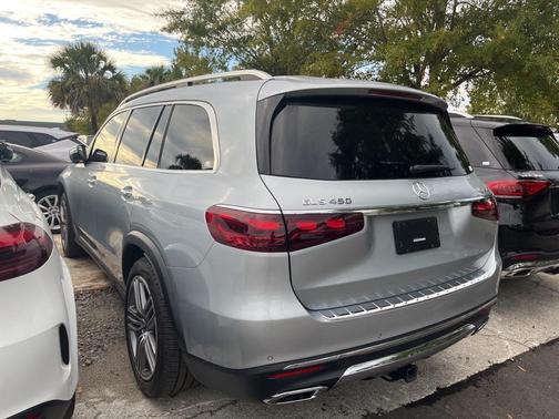 2025 Mercedes-Benz GLS 450 4MATIC