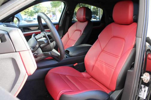 2025 Porsche Cayenne Cayenne