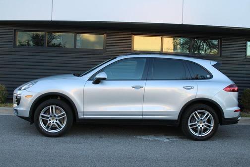 2016 Porsche Cayenne Cayenne