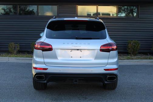 2016 Porsche Cayenne Cayenne