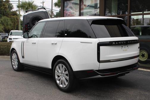 2023 Land Rover Range Rover P400 SE