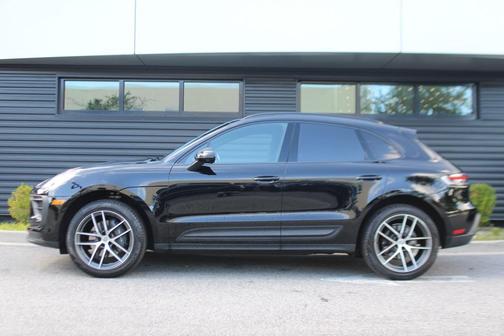 2025 Porsche Macan 
