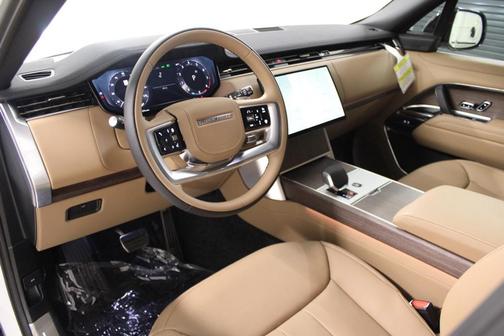 2025 Land Rover Range Rover P530 SE