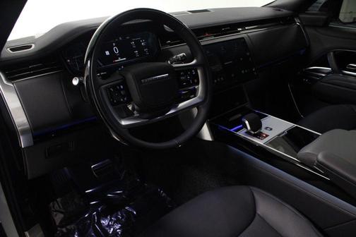 White 2025 Land Rover Range Rover P530 SE