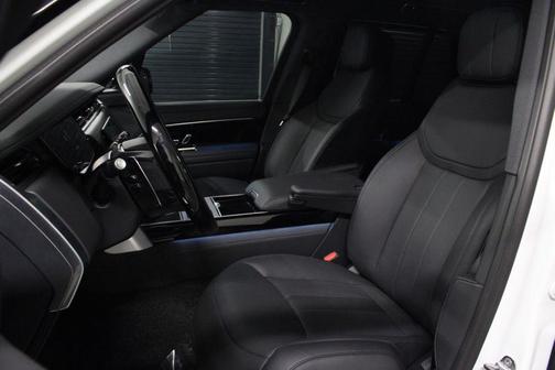 White 2025 Land Rover Range Rover P530 SE
