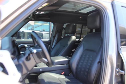 2022 Land Rover Defender 110 XS Edition