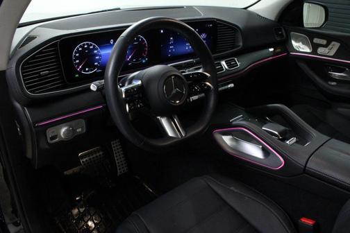 Obsidian Black Metallic 2025 Mercedes-Benz GLS 450 4MATIC