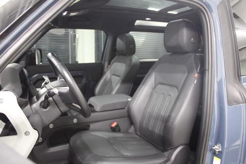 2022 Land Rover Defender 90 X-Dynamic S