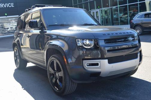 2022 Land Rover Defender 110 SE