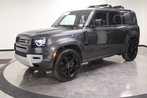 2022 Land Rover Defender 110 SE