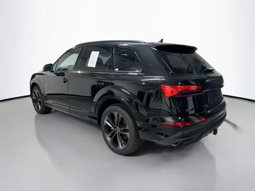 Black Metallic 2026 Audi Q7 55 Premium Plus