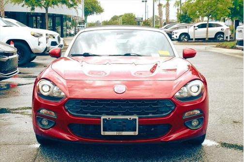 2018 FIAT 124 Spider Base