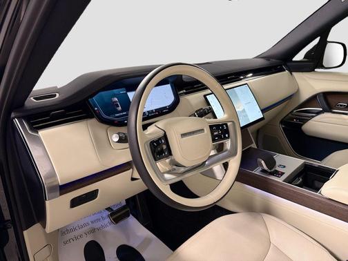 Black 2025 Land Rover Range Rover P400 SE