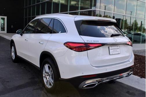 2025 Mercedes-Benz GLC 300 4MATIC