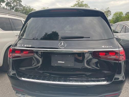 Obsidian Black Metallic 2024 Mercedes-Benz GLS 450 4MATIC