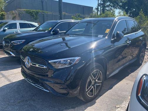 Black 2026 Mercedes-Benz GLC 300 Base