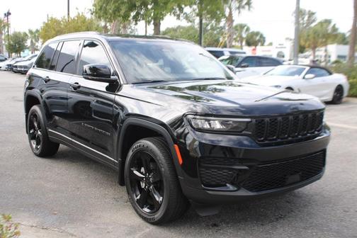 2023 Jeep Grand Cherokee Altitude