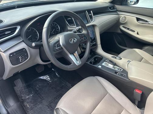 2024 INFINITI QX50 LUXE AWD