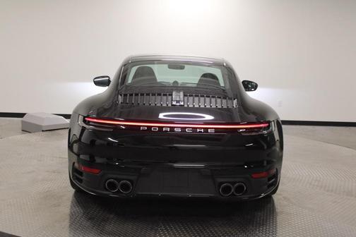 2024 Porsche 911 Carrera