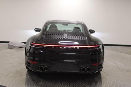 2024 Porsche 911 Carrera