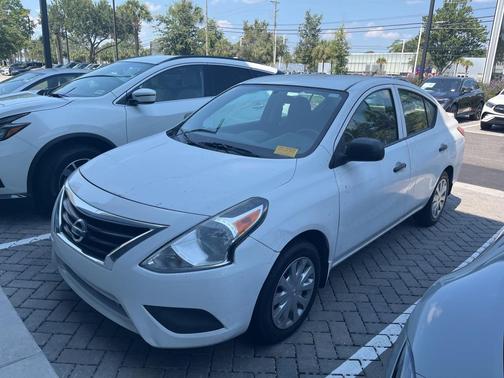 2015 Nissan Versa 1.6 S+