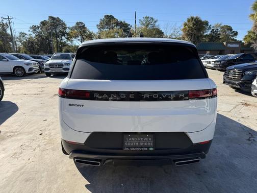 2024 Land Rover Range Rover Sport SE