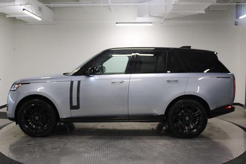 2025 Land Rover Range Rover P400 SE