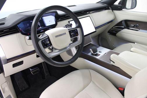 2025 Land Rover Range Rover P400 SE