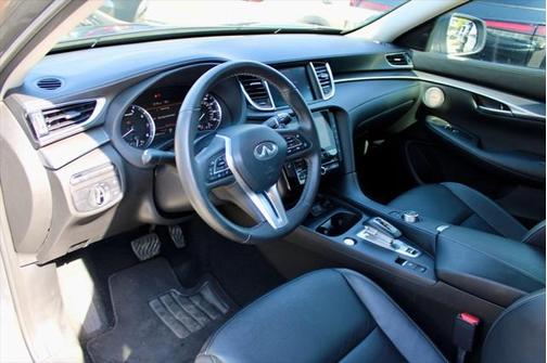 2024 INFINITI QX50 LUXE AWD