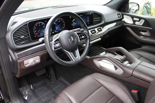 Black 2022 Mercedes-Benz GLS 450 4MATIC