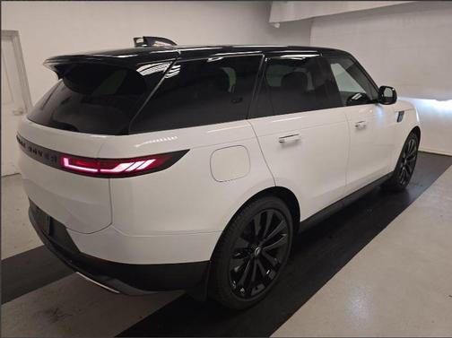 2024 Land Rover Range Rover Sport SE