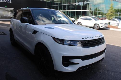 2024 Land Rover Range Rover Sport SE