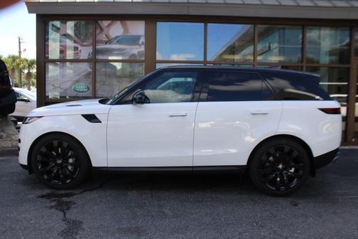 2024 Land Rover Range Rover Sport SE