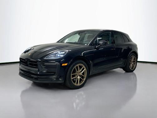 Jet Black Metallic 2025 Porsche Macan Macan