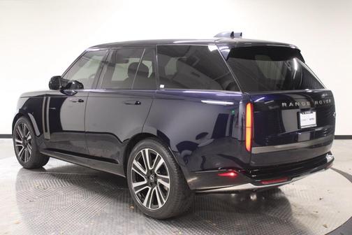 2023 Land Rover Range Rover P530 SE