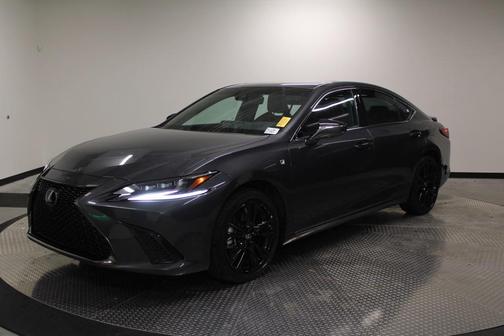 2024 Lexus ES 300h F SPORT Handling