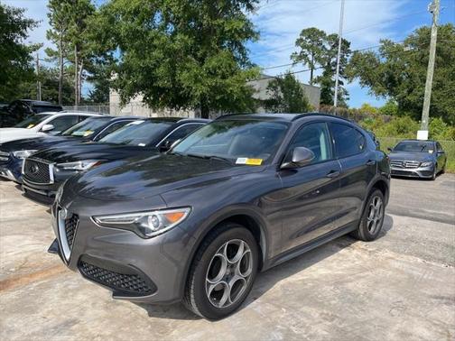 2018 Alfa Romeo Stelvio Sport