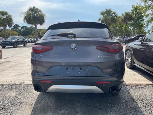 2018 Alfa Romeo Stelvio Sport
