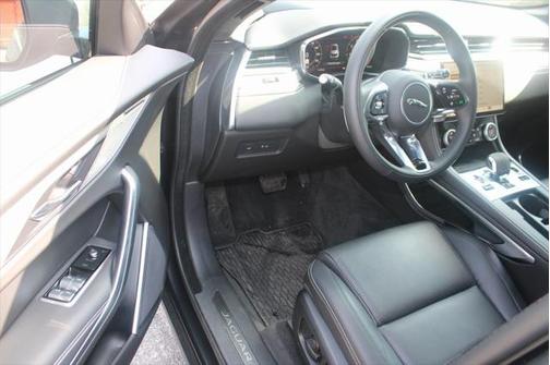 2024 Jaguar F-PACE R-Dynamic S