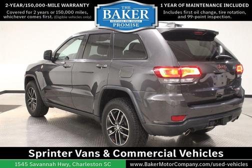Granite Crystal Metallic Clearcoat 2018 Jeep Grand Cherokee Trailhawk