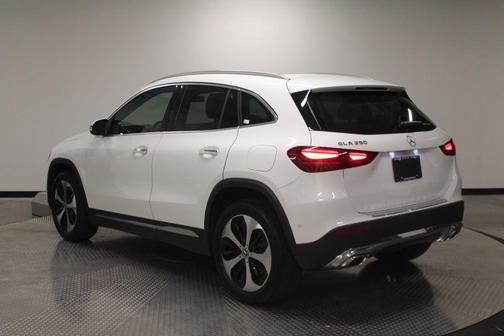 Polar White 2026 Mercedes-Benz GLA 250 4MATIC