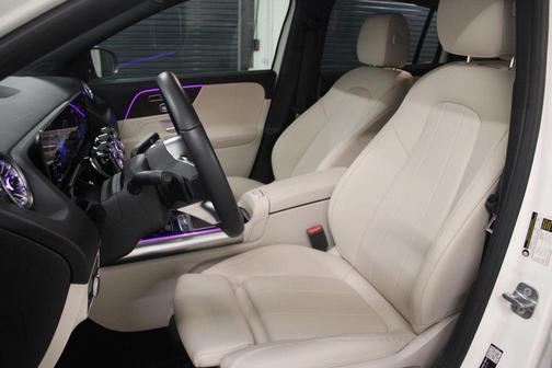Polar White 2026 Mercedes-Benz GLA 250 4MATIC