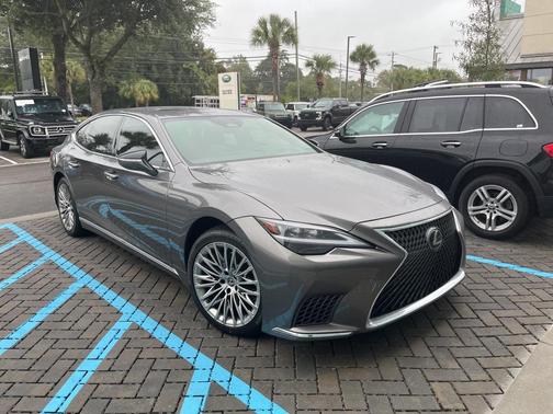 2025 Lexus LS 500 Base