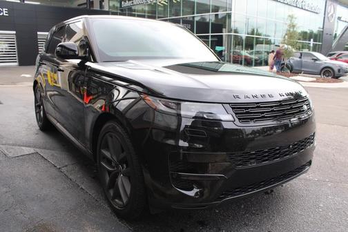 2025 Land Rover Range Rover Sport SE