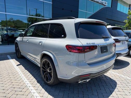 MANUFAKTUR Alpine Grey 2026 Mercedes-Benz GLS 450 4MATIC