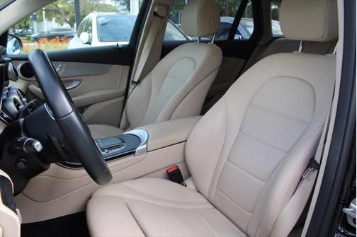 2022 Mercedes-Benz GLC 300 Base